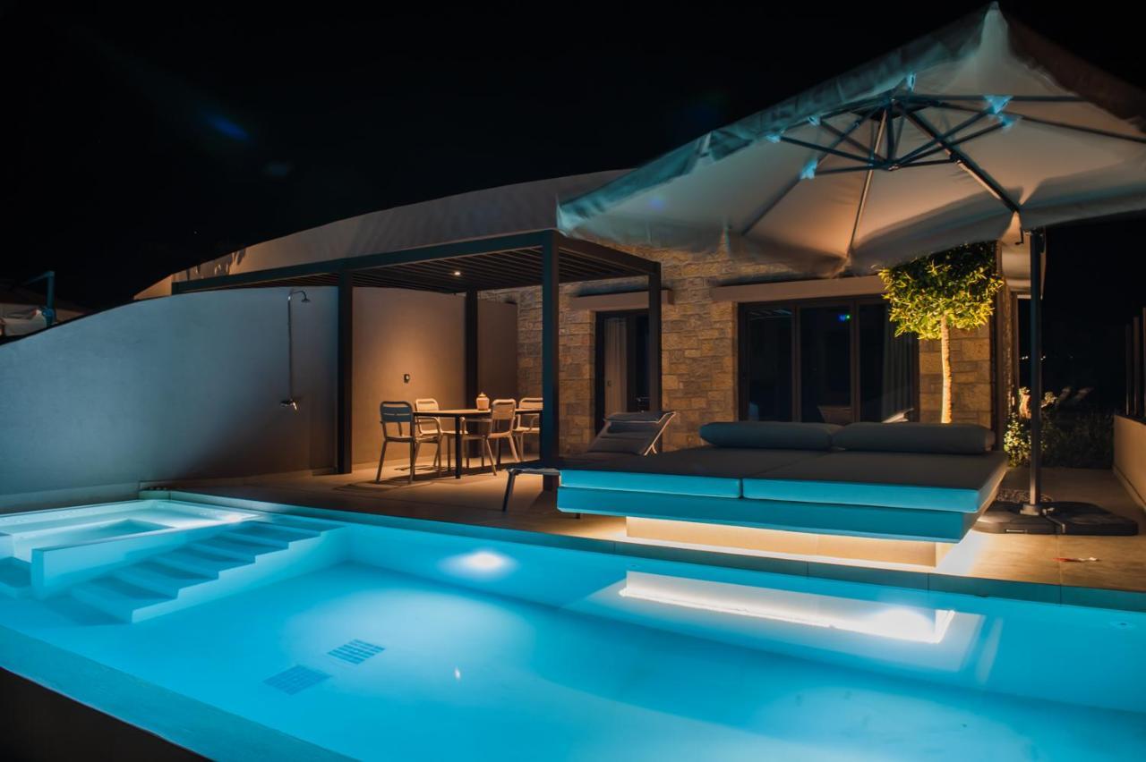 Nestor Luxury Villas With Private Pools Romanos  Bagian luar foto